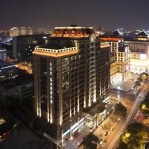Lee Garden Service Apartment
